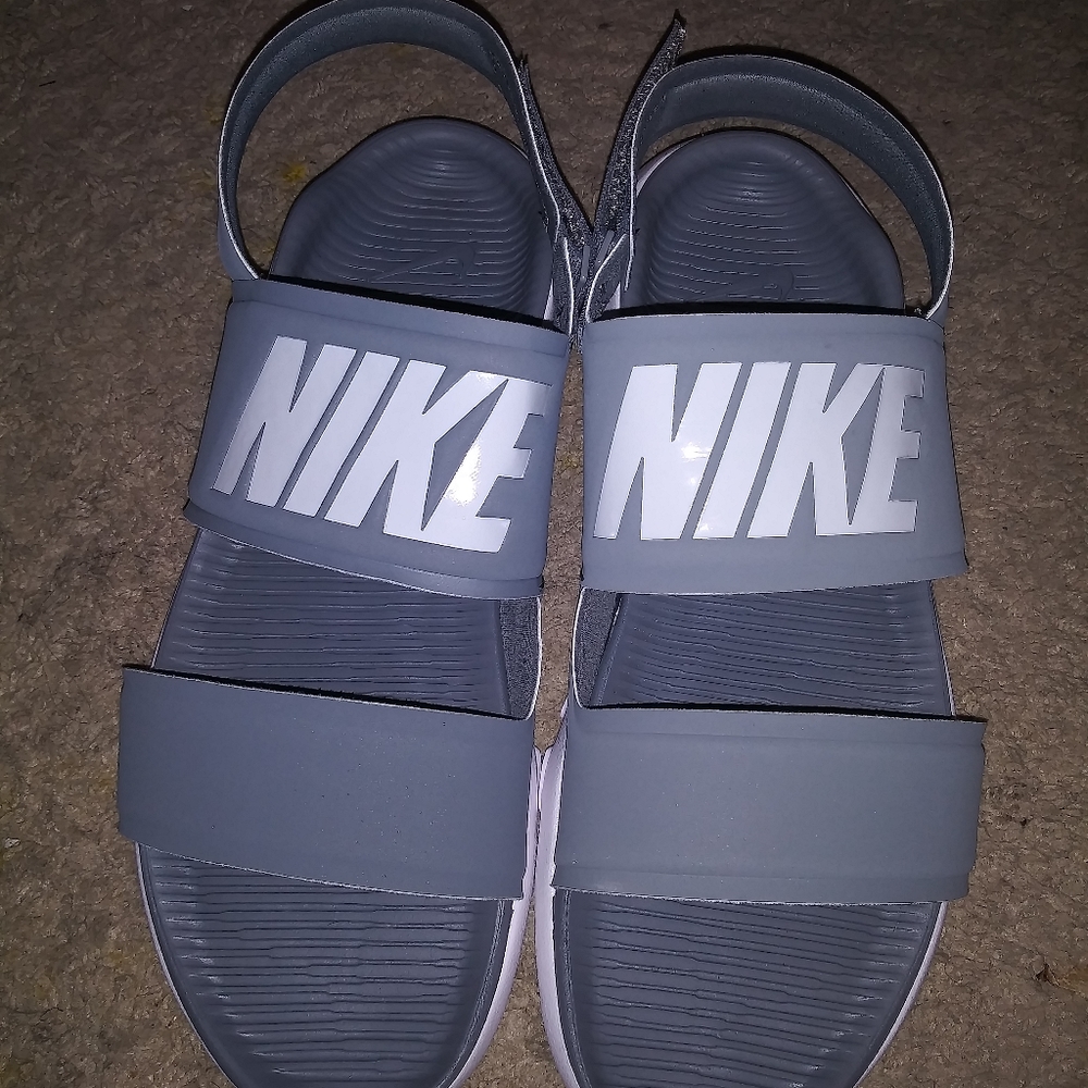 Sandal